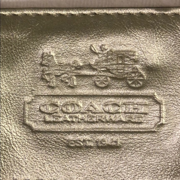 Authentic Coach - Picture 2 of 3
